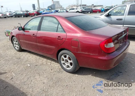 2004 Toyota Camry Le z USA, uszkodzony, nr VIN 4T1BE30K14U306583